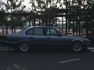 BMW 5 Series foto 5