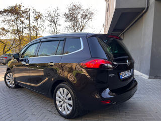 Opel Zafira foto 1