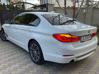 BMW 5 Series foto 3