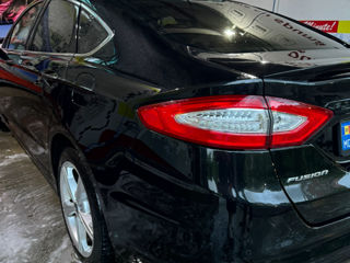 Ford Fusion foto 5