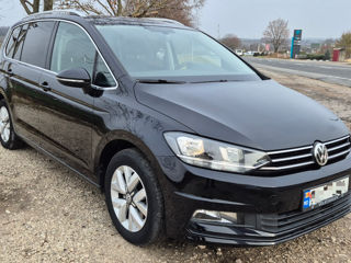 Volkswagen Touran foto 2