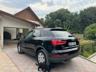 Audi Q3 foto 2