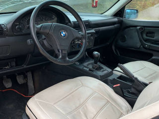 BMW 3 Series foto 8