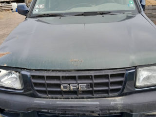 La piese Opel Frontera