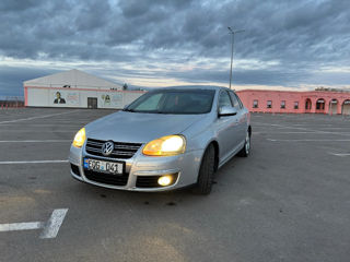 Volkswagen Jetta foto 2