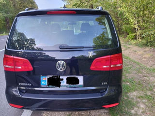 Volkswagen Touran foto 3