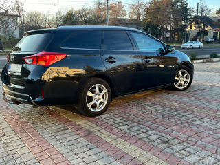 Toyota Auris foto 2