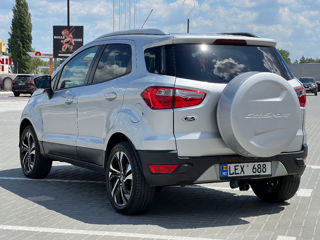 Ford EcoSport foto 4