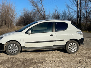 Peugeot 206 foto 2