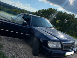 Mercedes Series (W124) foto 4