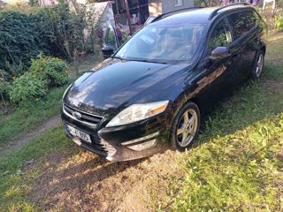 Ford Mondeo foto 1