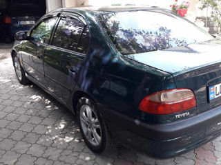 Toyota Avensis foto 6