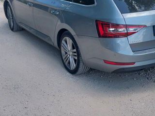 Skoda Superb foto 5