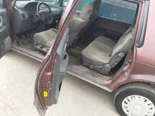 Mitsubishi Space Wagon foto 9