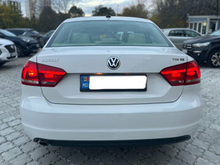 Volkswagen Passat foto 6