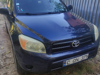 Toyota Rav 4 foto 1