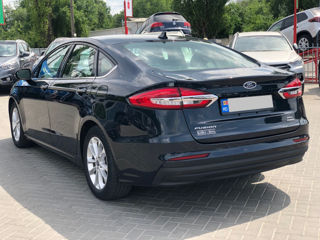 Ford Fusion foto 5