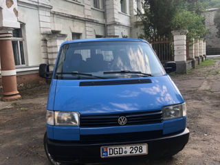 Volkswagen Transporter foto 1