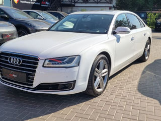 Audi A8 foto 1