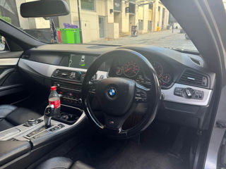 BMW 5 Series foto 4