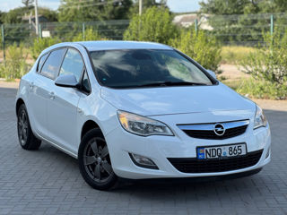 Opel Astra фото 9
