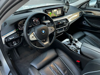 BMW 5 Series foto 6