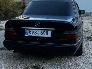 Mercedes E-Class foto 4