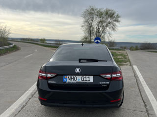 Skoda Superb foto 4