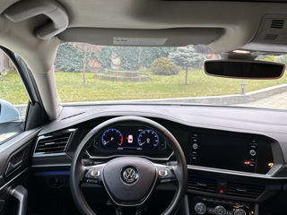 Volkswagen Jetta foto 8