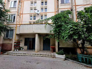 Apartament cu 3 camere, 73 m², Centru, Drochia