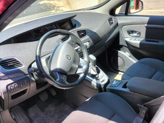 Renault Grand Scenic foto 10