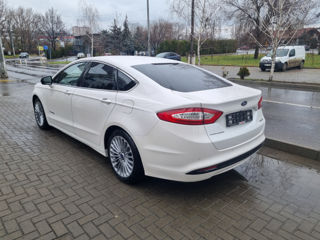 Ford Mondeo foto 7