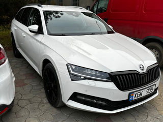 Skoda Superb foto 2