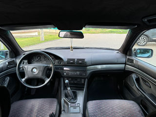 BMW 5 Series foto 7