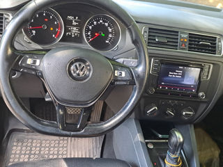 Volkswagen Jetta foto 9