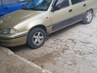 Daewoo Nexia foto 3