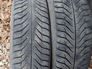 Vind 2 scaturi 195/65 r15 cu 600 lei ambele. foto 2