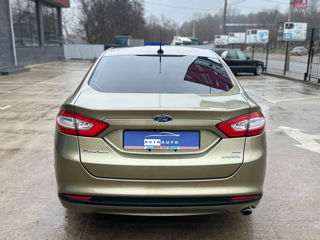 Ford Fusion foto 6