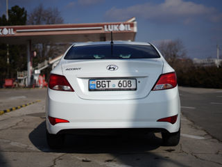 Hyundai Accent foto 5