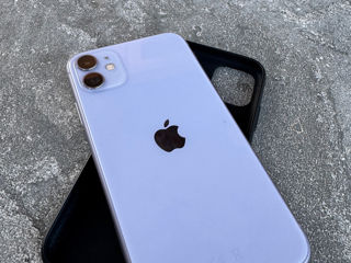 Vand Iphone 11, 4/128GB foto 2