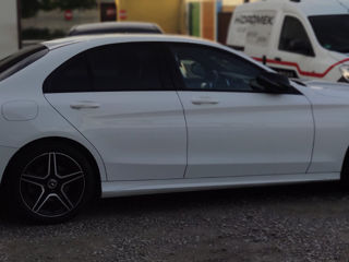 Mercedes C-Class foto 2