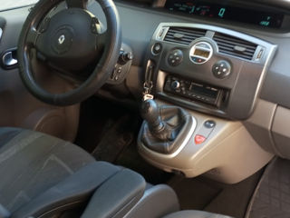 Renault Scenic foto 2