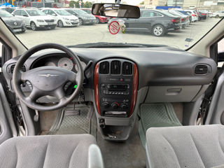 Chrysler Voyager foto 7