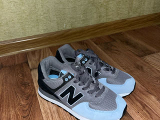 Ghetuțe New Balance originale , stare-noi. foto 1