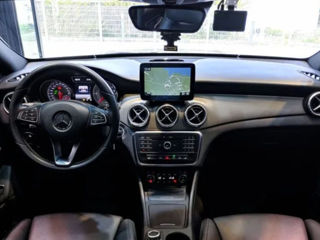 Mercedes CLA foto 9