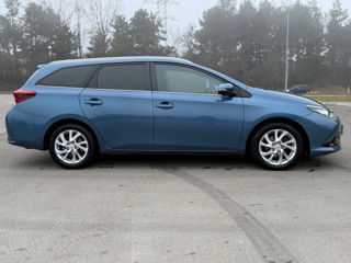 Toyota Auris foto 7