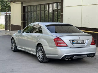 Mercedes S-Class