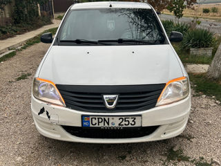 Dacia Logan foto 1