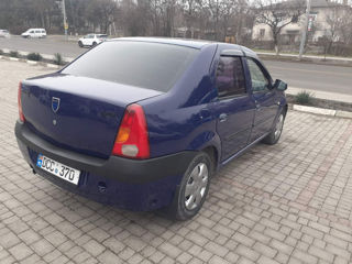 Dacia Logan foto 10