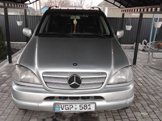 Mercedes M-Class